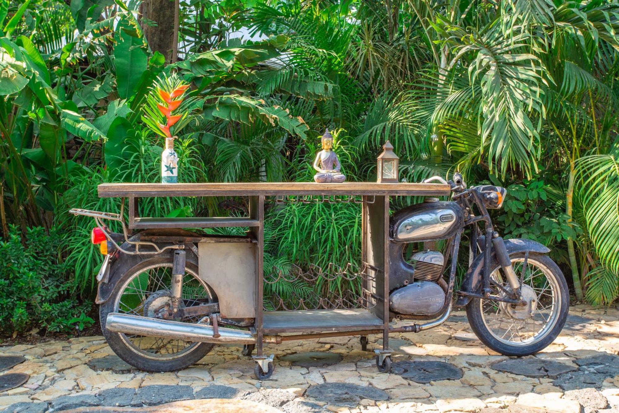Ocho Artisan Bungalows (Adults Only) Tamarindo Eksteriør billede
