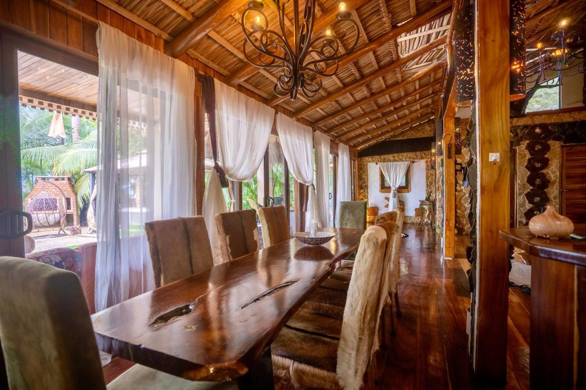 Ocho Artisan Bungalows (Adults Only) Tamarindo Eksteriør billede