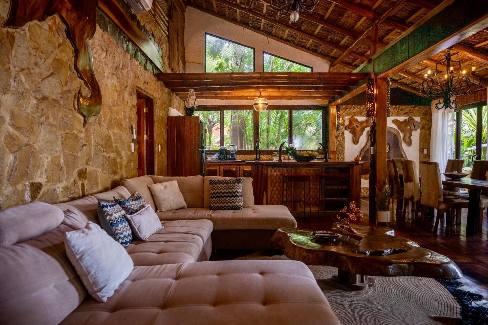 Ocho Artisan Bungalows (Adults Only) Tamarindo Eksteriør billede