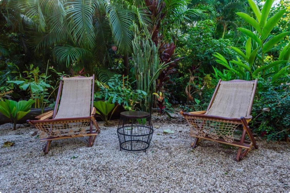Ocho Artisan Bungalows (Adults Only) Tamarindo Eksteriør billede